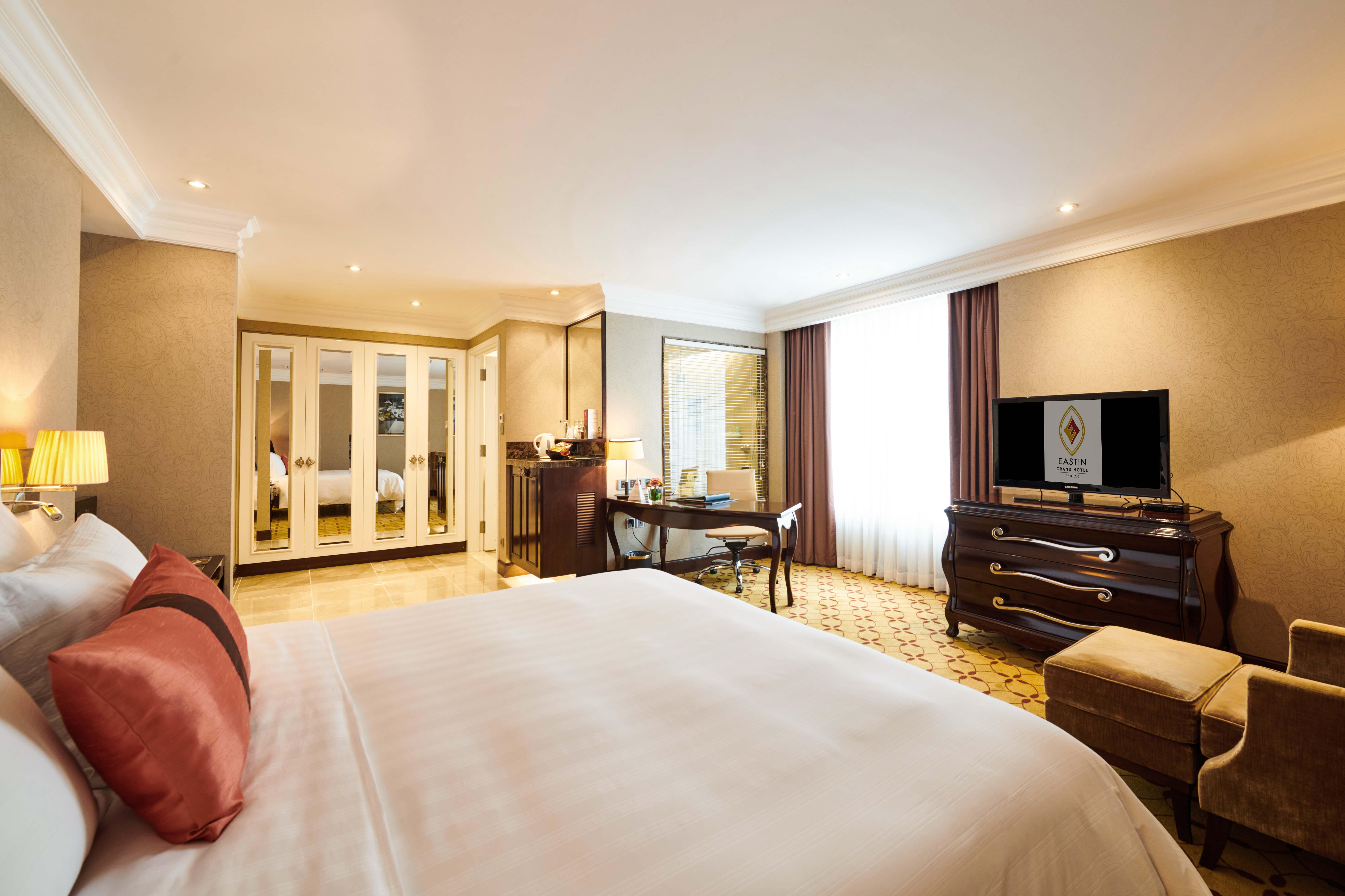 Eastin Grand Hotel Saigon Хошимин Екстериор снимка