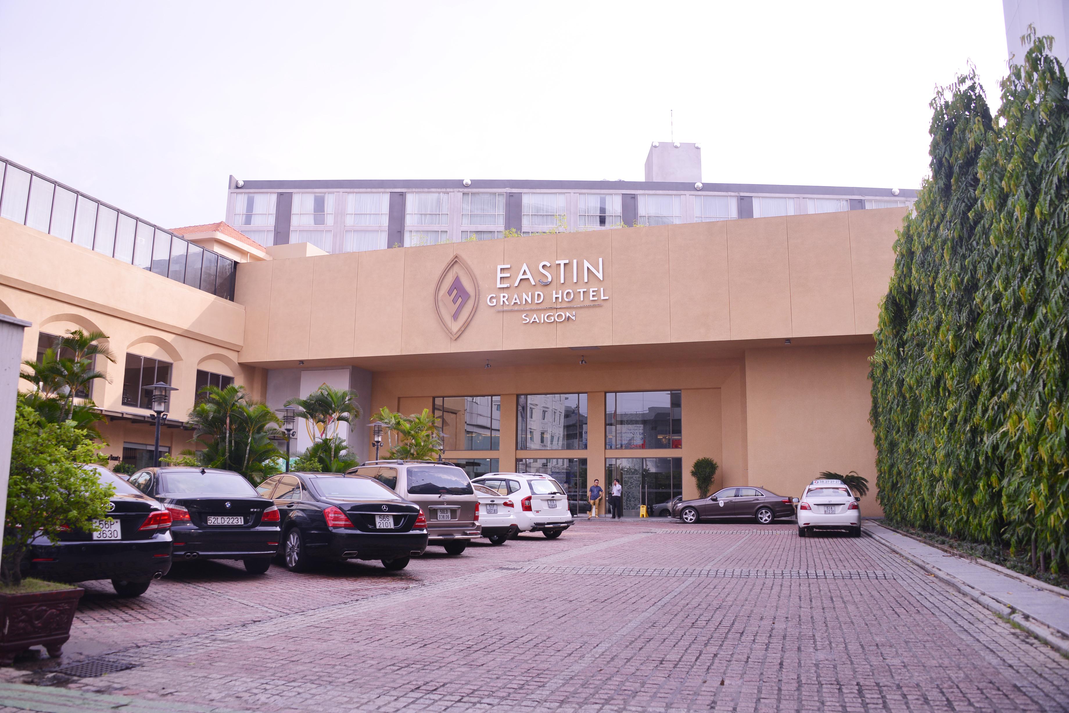 Eastin Grand Hotel Saigon Хошимин Екстериор снимка Eastin Grand Hotel Saigon
