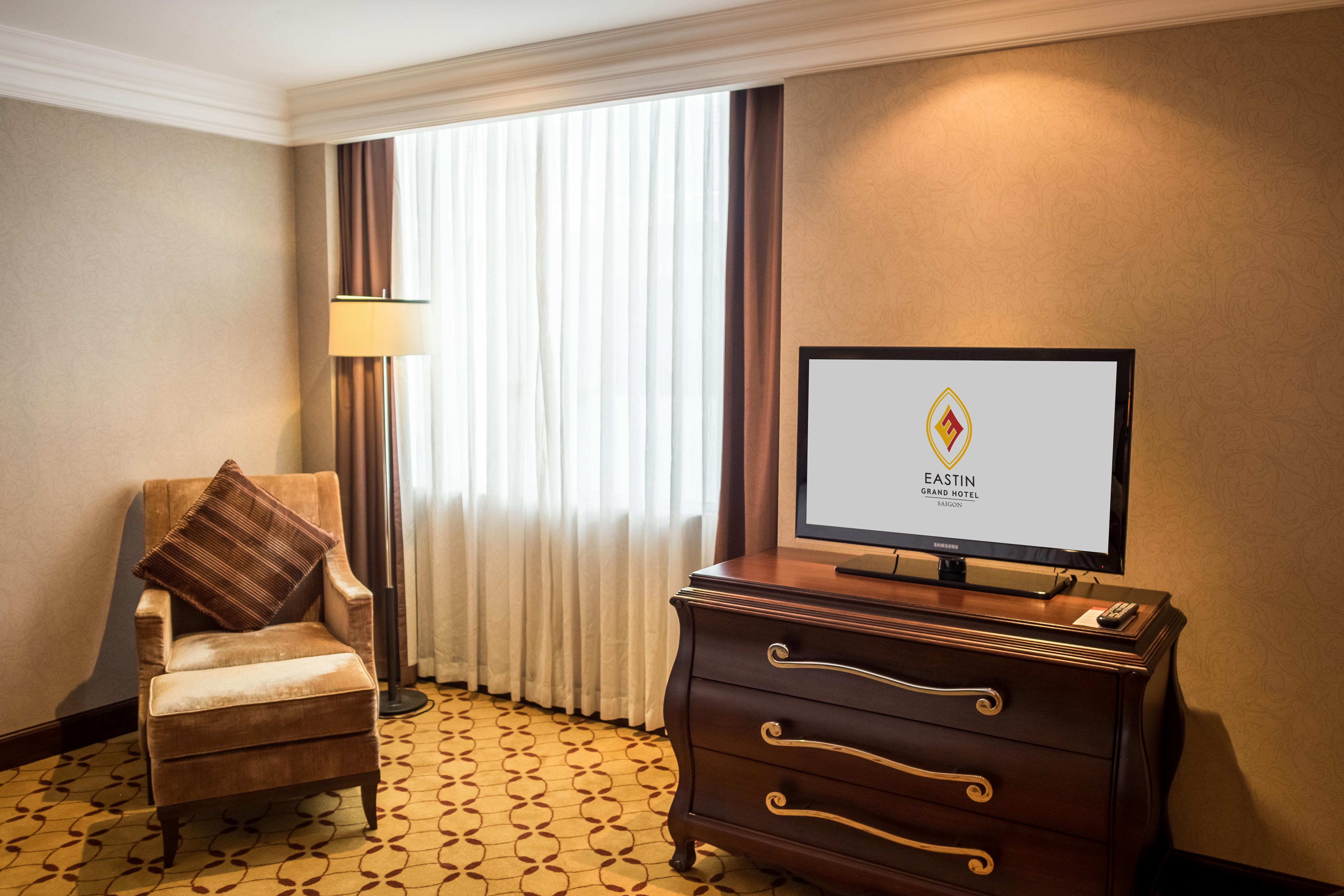 Eastin Grand Hotel Saigon Хошимин Екстериор снимка A television in a hotel room