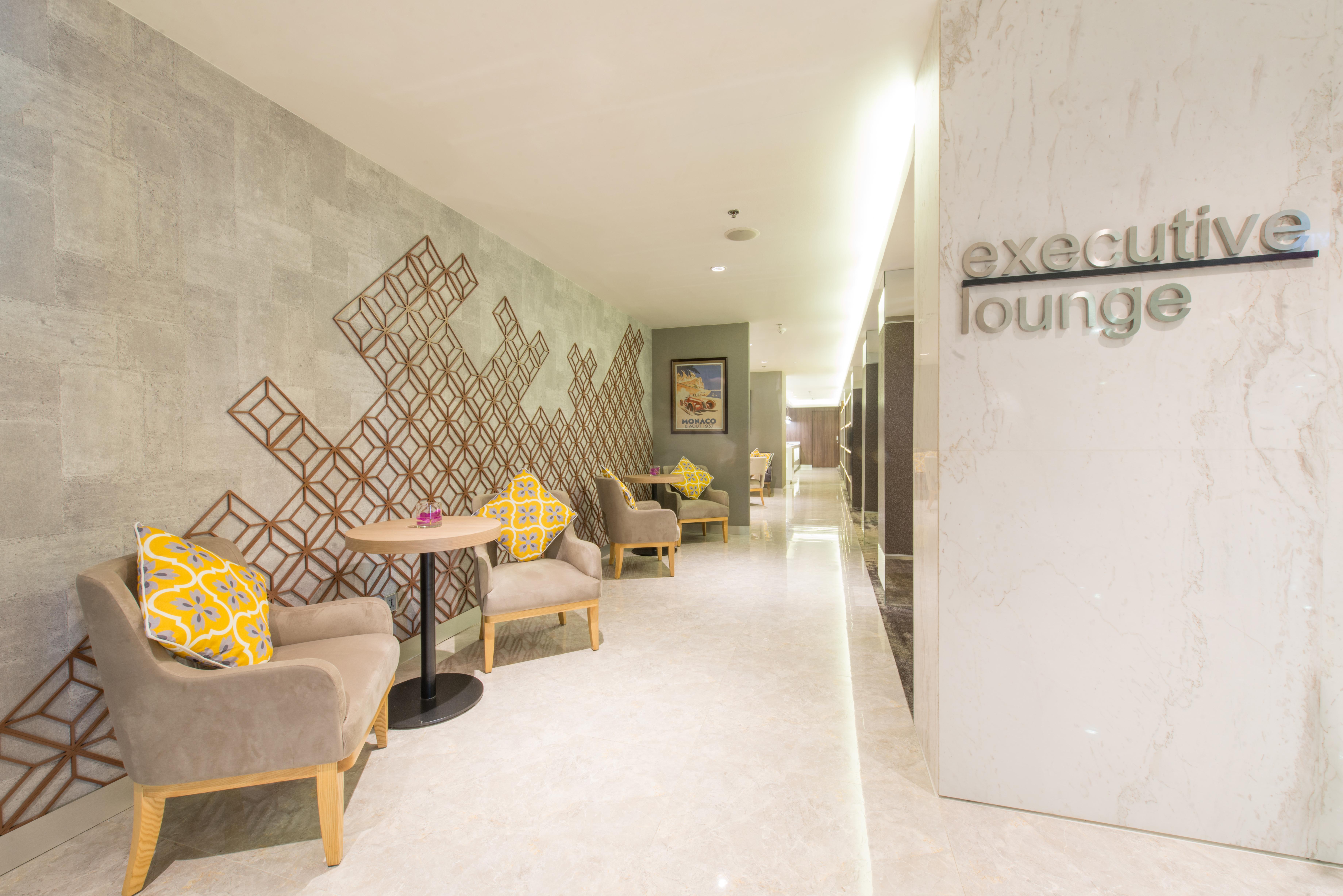 Eastin Grand Hotel Saigon Хошимин Екстериор снимка Executive Lounge at KLIA