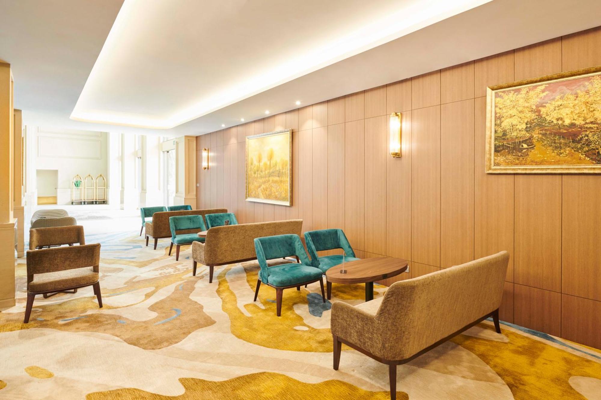 Eastin Grand Hotel Saigon Хошимин Екстериор снимка The interior of the hotel