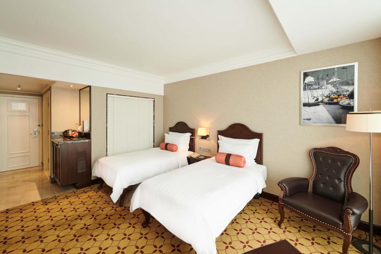 Eastin Grand Hotel Saigon Хошимин Екстериор снимка Deluxe Room